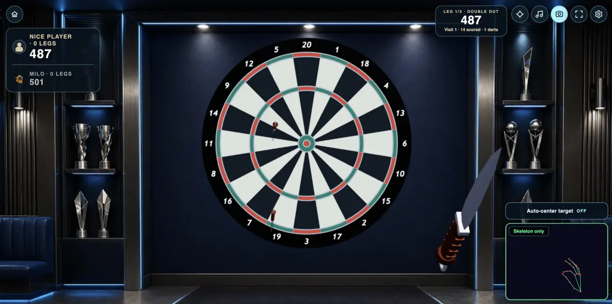 A knife throw aimed at a classic dartboard in DARTS: Real Throw